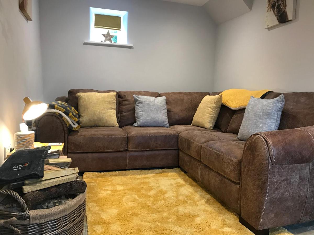 Rustic Retreats Jacks Cottage With Hot Tub & Alpaca Walking Experiences 马特洛克 外观 照片